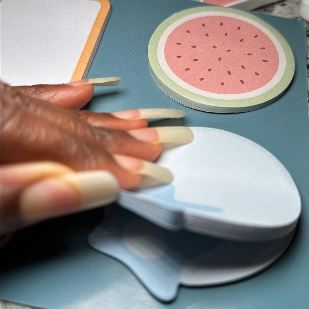 Fruit Pattern Sticky Note Pads (1) - Picture 6 of 7